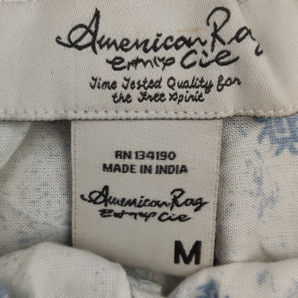 Bottom - Picture 5 of 8